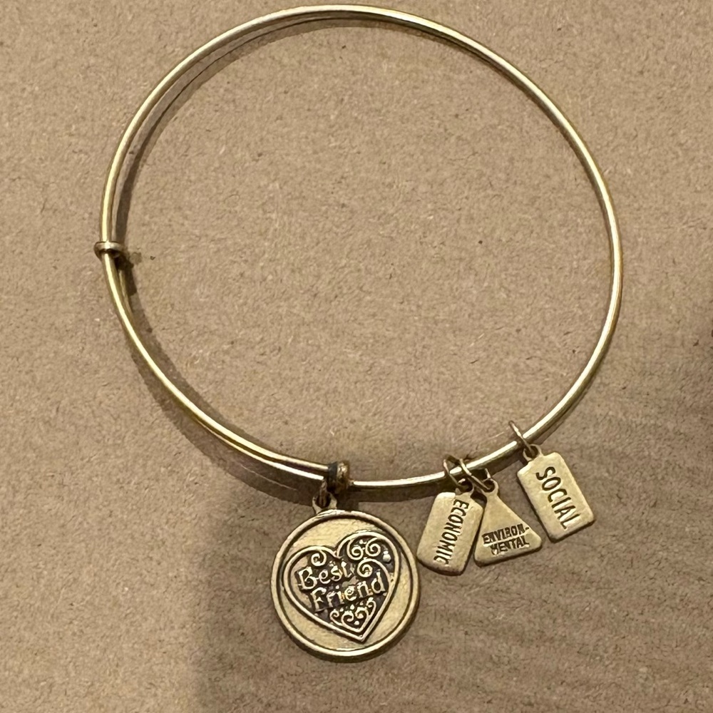 Gold Best Friend Charm Bracelet